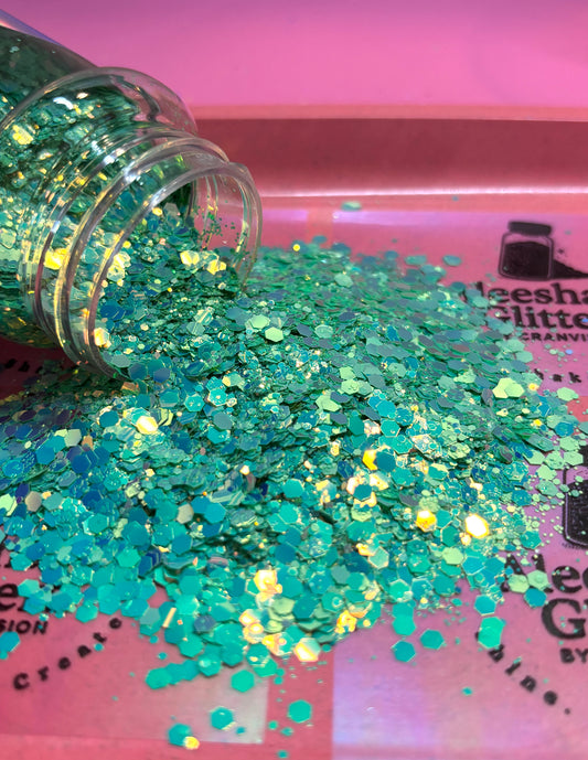 Glow Getter Green Iridescent